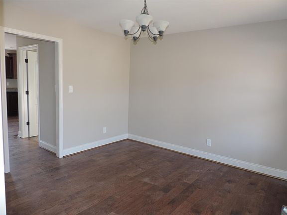 2nd image of 550 Summerhaven Lot 550