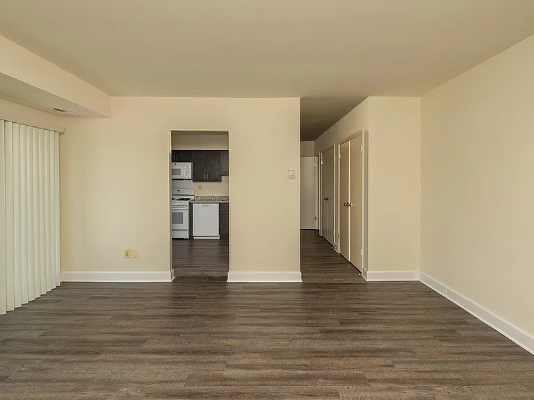 Lawyers Hill Apartments — Photo 8