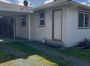 407 NE Waite St #3, Myrtle Creek, OR 97457