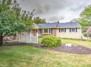250 Landis Valley Rd, Lititz, PA 17543