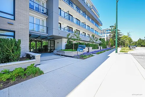 6859 Cambie St #2XX Photo 1