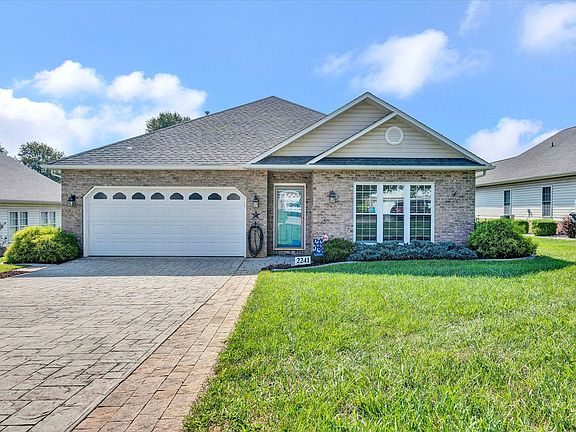 2nd image of 2241 Mattaponi Dr NW