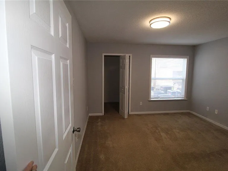 8801 Latrec Ave #105 — Photo 6
