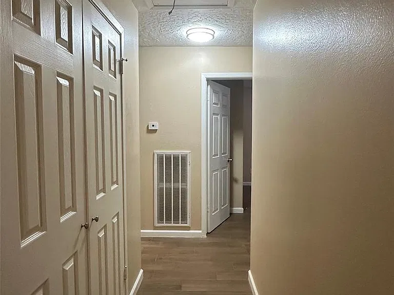 11503 Briar Forest Dr — Photo 18