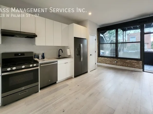 3228 W Palmer St, Chicago, IL