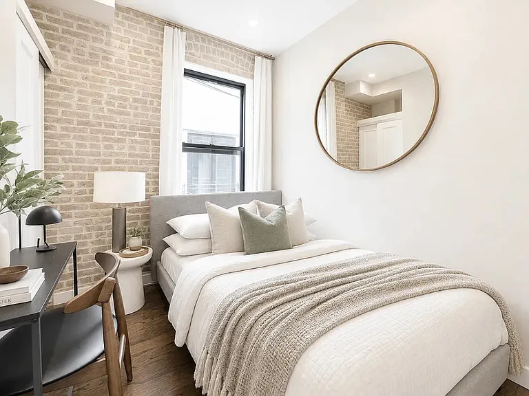 224 8th Ave #5C — Photo 7