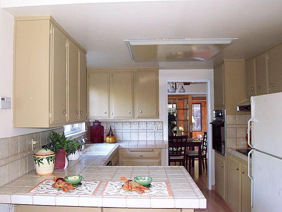 5th image of 1207 Sargent Dr