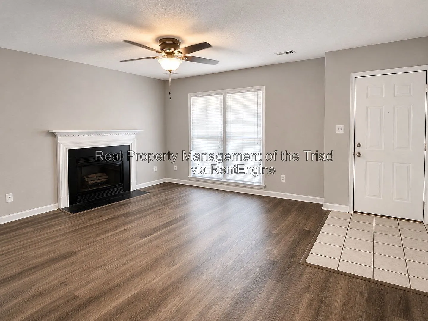 3 bed, 2.0 bath, 1023 sqft, $1,675 — Photo 3