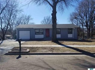 5141 Grassridge Rd, Lincoln, NE 68512