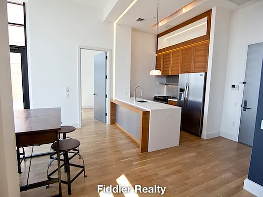 Rented by Fiddler Realty | media 75