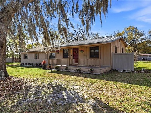 2nd image of 901 W Trapnell Rd