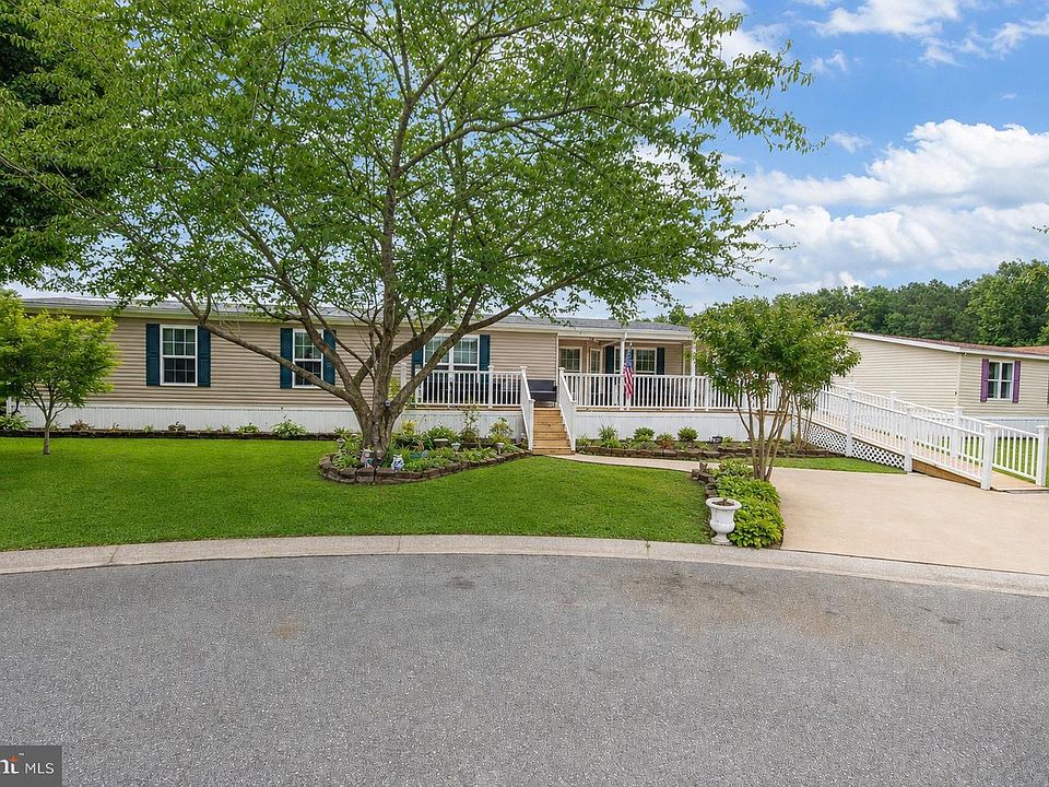 1st image of 9067 Woodthrush Ct