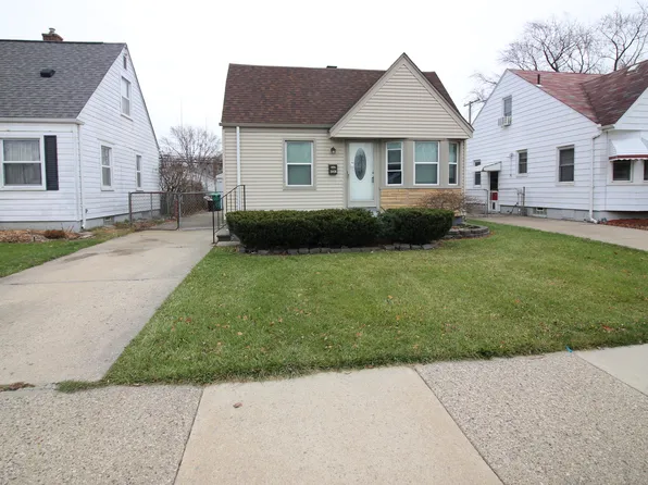21826 Cushing Ave, Eastpointe, MI 48021