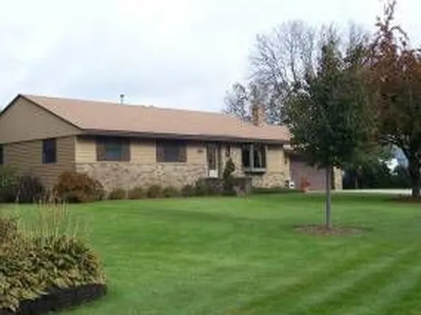 11841 Jersey Ave N, Champlin, MN 55316