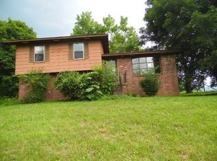 3694 Bald Knob Mountain & Cumg Cove Rd, Doyle, TN 38585