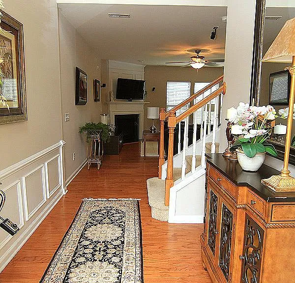 8626 Thunderwood Dr — Photo 3
