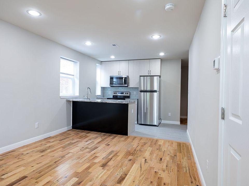 1st image of 5544 N Lawrence St #2F