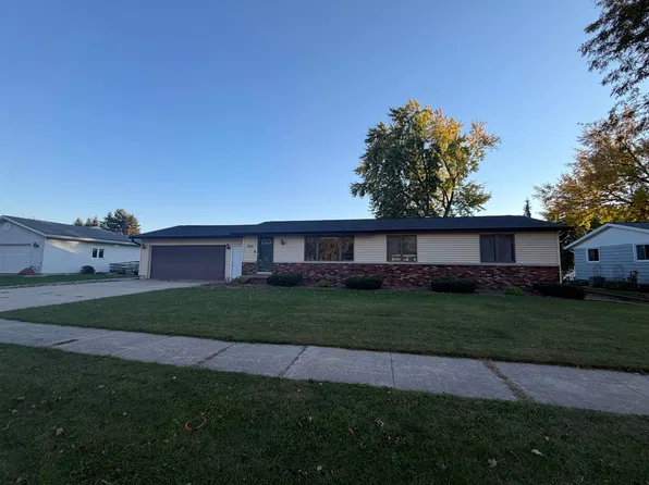 541 Edgewood Dr, Waupun, WI 53963