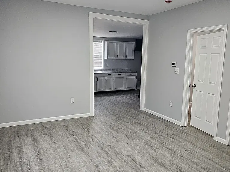 2901 Wade Ave #B — Photo 13