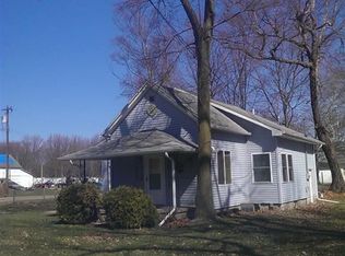 9082 Birch Dr, Bremen, IN 46506