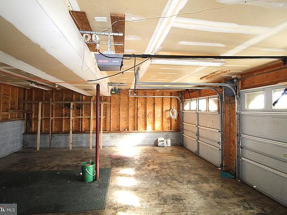 2nd image of 417 Canterbury Dr