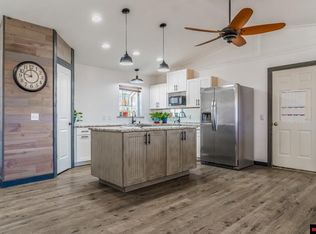 104 Forest Cir, Bull Shoals, AR 72619