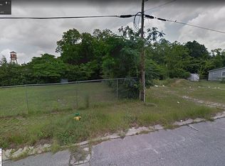 11 Powell St, Fayetteville, NC 28306