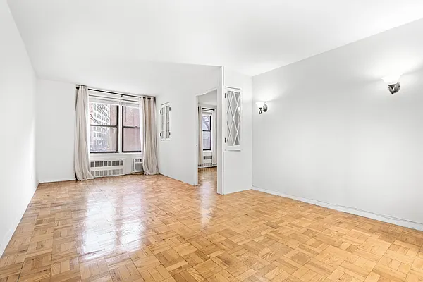 Rented by Oxford Property Group | media 15