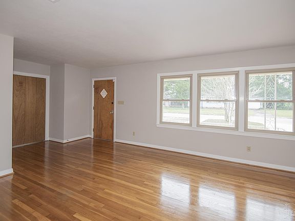 3rd image of 1706 E Fisher St