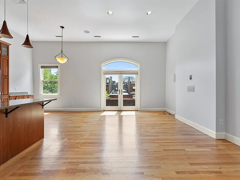403 Marlborough St #13C — Photo 2