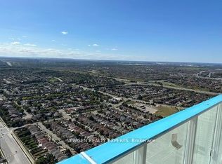 3900 Confederation Pkwy #5904, Mississauga, ON L5B 0M3