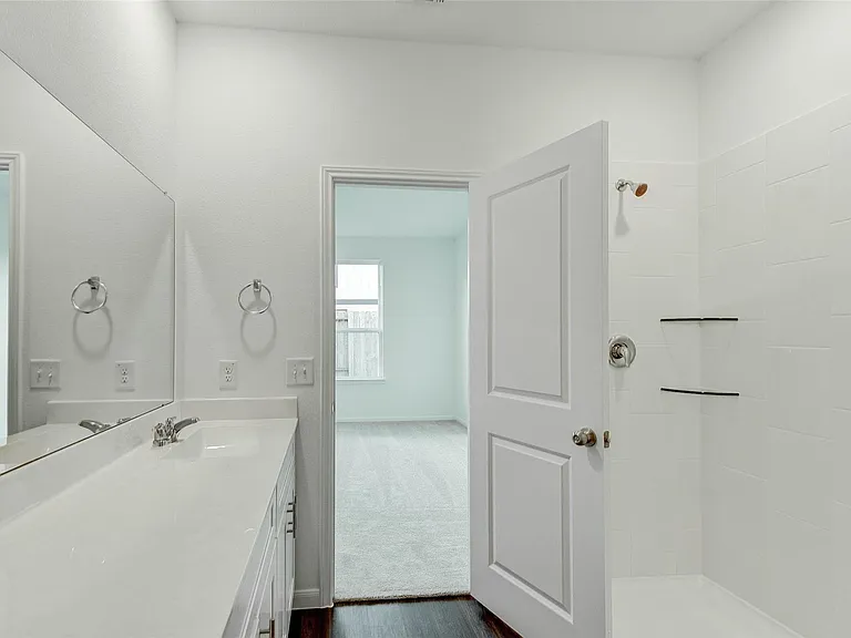 25821 Hedgerow Dr — Photo 24