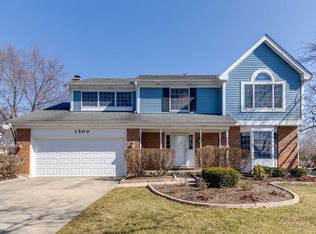 1500 Juliet Ln, Libertyville, IL 60048