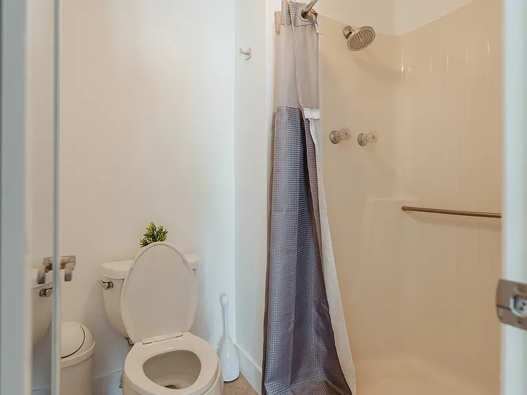 12572 E Bates Cir — Photo 11