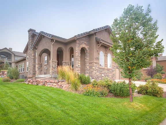 3rd image of 13083 Duckhorn Ct