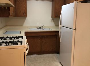 1905 S 124th St APT 01, New Berlin, WI 53151
