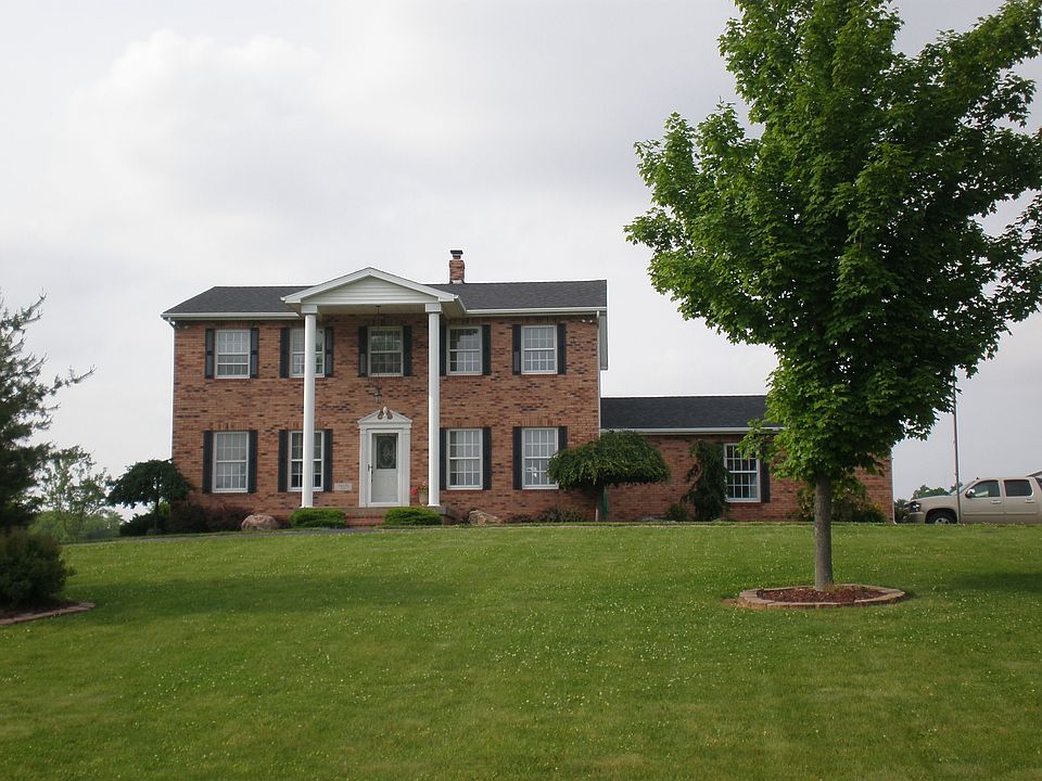 1st image of 729 Oak Ln