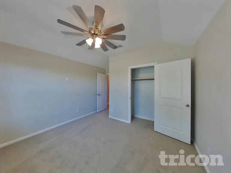 10020 Poinsett Way — Photo 22