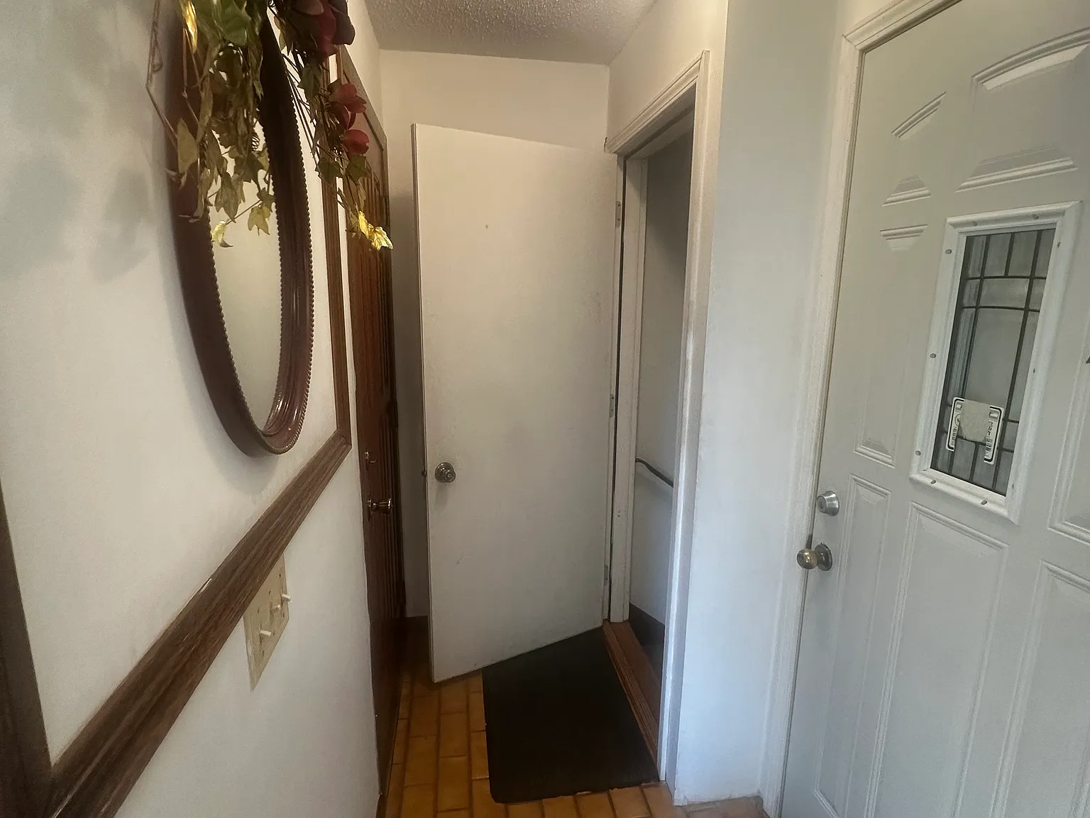 1 bed, 1000 sqft, $1,050 — Photo 3