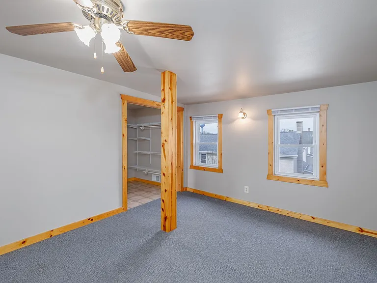 138 Martin St — Photo 11