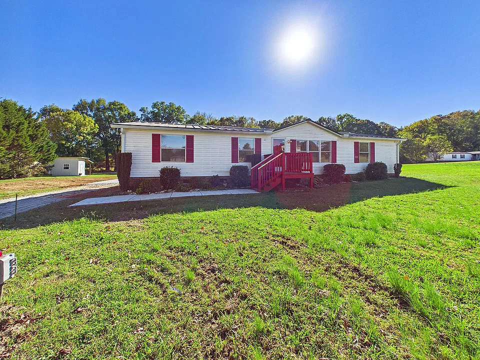 6117 Sunrise Ln