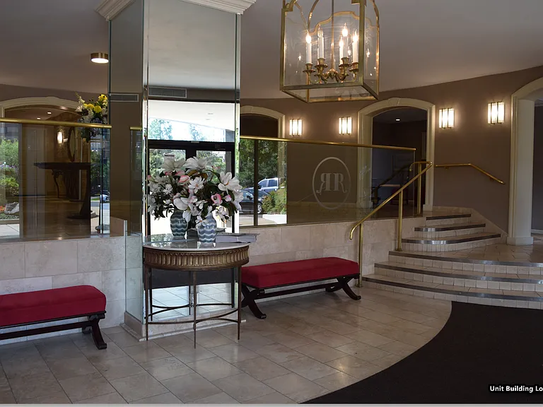 8350 Greensboro Dr #1017 — Photo 14