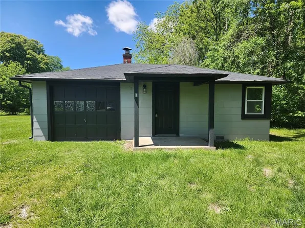 6 Irma Ln, Fairview Heights, IL 62208