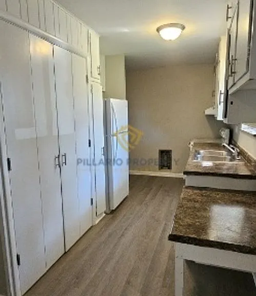 1424 Campbell Ave — Photo 5