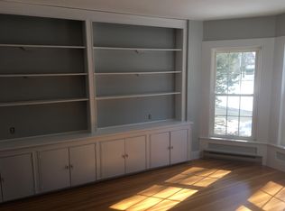 23 Middle St, Hadley, MA 01035