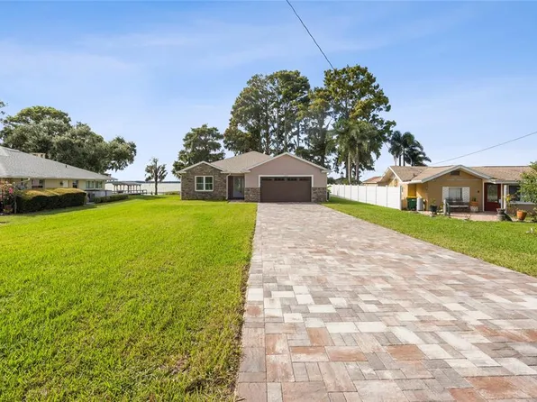 2635 Lake Eustis Dr, Tavares, FL 32778