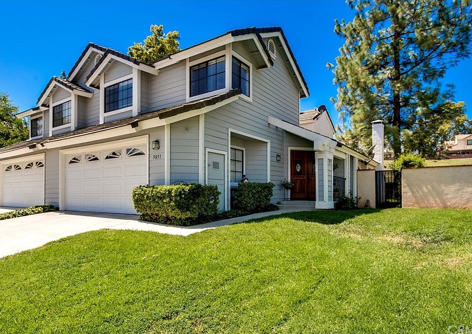 2nd image of 5851 Fairlane Dr