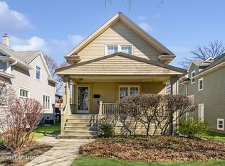 812 N Harvey Ave, Oak Park, IL
