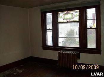 2nd image of 110 W Patterson St