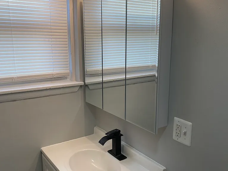 2501 Linden Ave #B — Photo 10